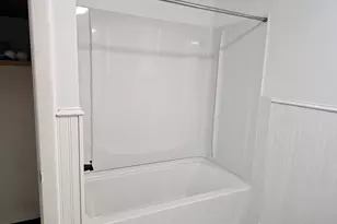 222 Crest St, Waterbury, CT 06708 - Photo 13