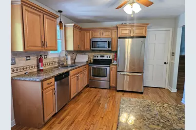 222 Crest Street, Waterbury, CT 06708 - Photo 3