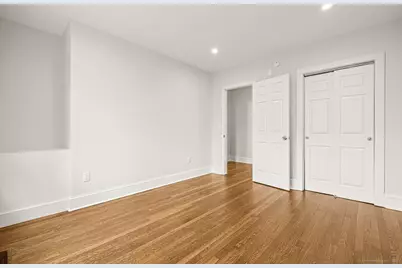 21 Holcomb Avenue, Stamford, CT 06906 - Photo 13