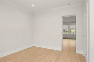 21 Holcomb Ave, Stamford, CT 06906 - Photo 23