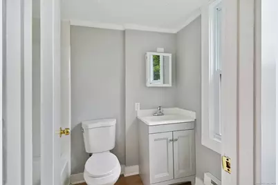 21 Holcomb Avenue, Stamford, CT 06906 - Photo 35