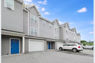 62 Chestnut St Extension #19, Danbury, CT 06810 - Photo 7