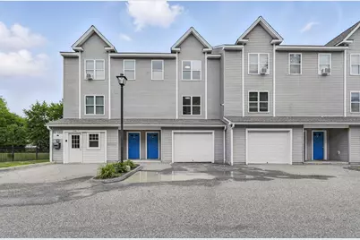 62 Chestnut St Extension #19, Danbury, CT 06810 - Photo 1