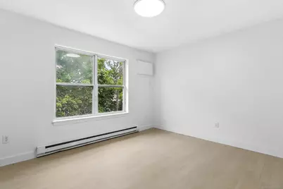 62 Chestnut St Extension #19, Danbury, CT 06810 - Photo 11