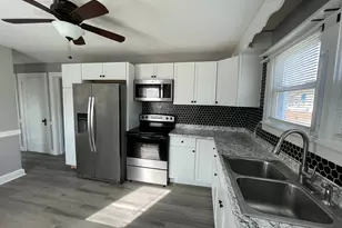 31 Francis Ave, Enfield, CT 06082 - Photo 5