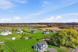 71 Middle Rd, East Windsor, CT 06016 - Photo 5