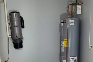 1325 Farmington Ave, Bristol, CT 06010 - Photo 21