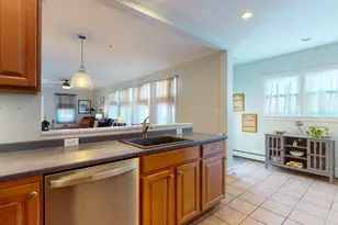 21 Nichols Ave, Stamford, CT 06905 - Photo 7