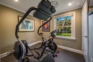 35 Hotchkiss Ln, Madison, CT 06443 - Photo 23