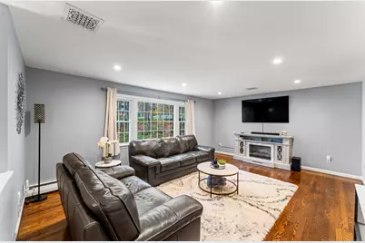 8 Possum Ridge Road, Newtown, CT 06470 - Photo 11