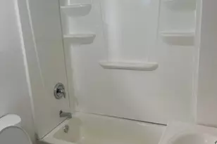 212 West St, New Haven, CT 06519 - Photo 9