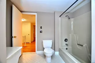 19 Seneca Rd, West Hartford, CT 06117 - Photo 35