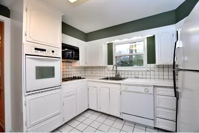 19 Seneca Road, West Hartford, CT 06117 - Photo 17