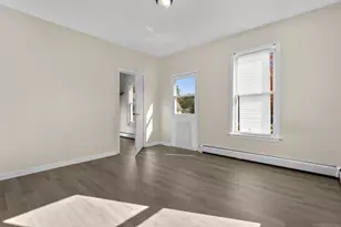 141 Crown St, Meriden, CT 06450 - Photo 3