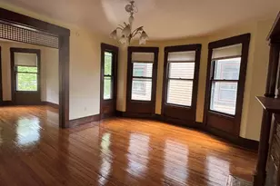 868 Elm St, New Haven, CT 06511 - Photo 3