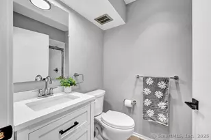 98 Heritage Vlg, Southbury, CT 06488 - Photo 5