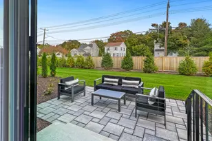 21 Heritage Ln, Woodbridge, CT 06525 - Photo 11