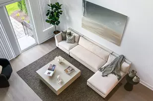 21 Heritage Ln, Woodbridge, CT 06525 - Photo 3