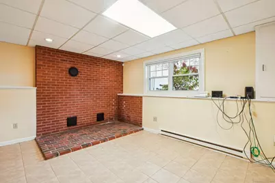 36 Douglass Road, Bristol, CT 06010 - Photo 25