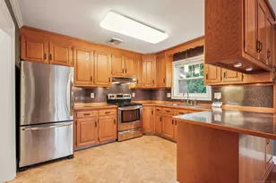 36 Douglass Rd, Bristol, CT 06010 - Photo 11