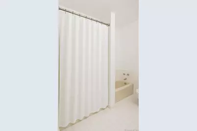 121 Paugusett Circle, Trumbull, CT 06611 - Photo 19