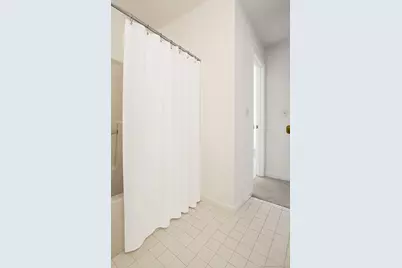 121 Paugusett Circle, Trumbull, CT 06611 - Photo 25