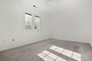 121 Paugusett Cir, Trumbull, CT 06611 - Photo 21