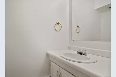 121 Paugusett Circle, Trumbull, CT 06611 - Photo 29