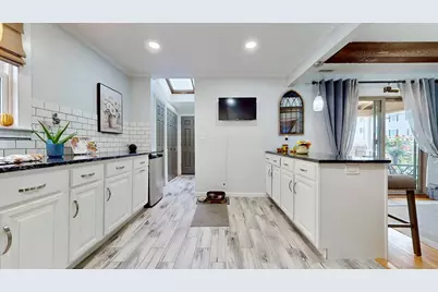 253 Broadway, Milford, CT 06460 - Photo 17