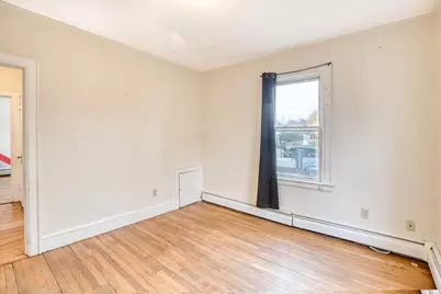 429 New Britain Avenue #2nd FL, Hartford, CT 06106 - Photo 11