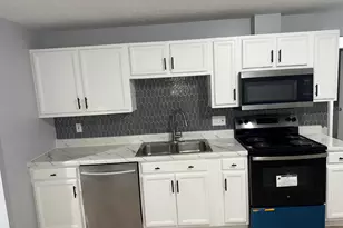 641 Middletown Ave, New Haven, CT 06513 - Photo 3