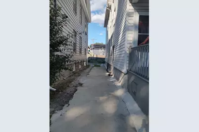 592 Norman Street, Bridgeport, CT 06605 - Photo 5