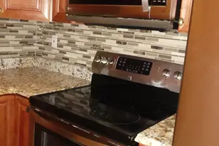 100 York St, New Haven, CT 06511 - Photo 9