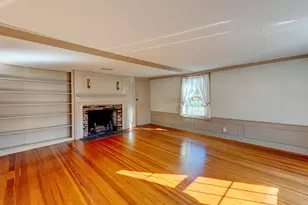 114 Elm St, Windsor Locks, CT 06096 - Photo 5