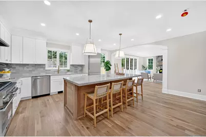 33 Middlebrook Place, Fairfield, CT 06824 - Photo 9