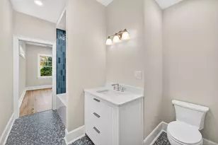 33 Middlebrook Pl, Fairfield, CT 06824 - Photo 19