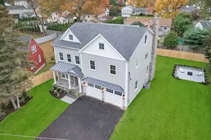 33 Middlebrook Pl, Fairfield, CT 06824 - Photo 39