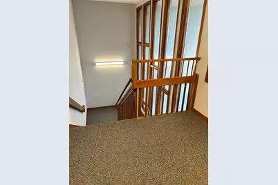 516 Vauxhall Street, New London, CT 06320 - Photo 13