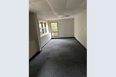 516 Vauxhall Street, New London, CT 06320 - Photo 17