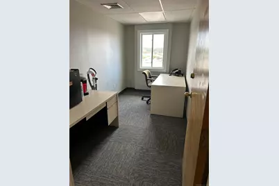 516 Vauxhall Street, New London, CT 06320 - Photo 21