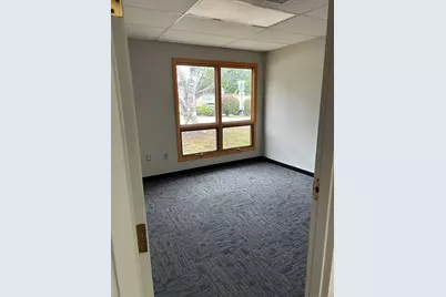 516 Vauxhall Street, New London, CT 06320 - Photo 19