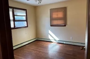 111 Parkview Ave, Bridgeport, CT 06606 - Photo 17