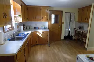 10 Henry St, Bristol, CT 06010 - Photo 9