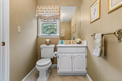 32 Justine Drive, North Haven, CT 06473 - Photo 27