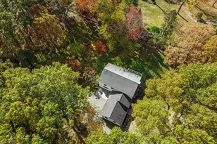 4 Trails End Rd, Weston, CT 06883 - Photo 3