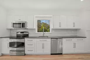 4 Trails End Rd, Weston, CT 06883 - Photo 17