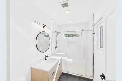 904 Quinnipiac Avenue #3, New Haven, CT 06513 - Photo 9