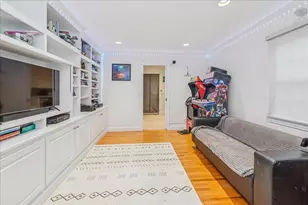 42 Hannahs Rd, Stamford, CT 06903 - Photo 17