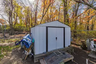 119 Lincolndale Dr, Waterbury, CT 06704 - Photo 25