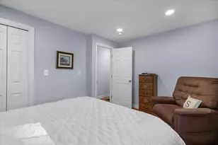 255 Maplewood Ave, Milford, CT 06460 - Photo 31